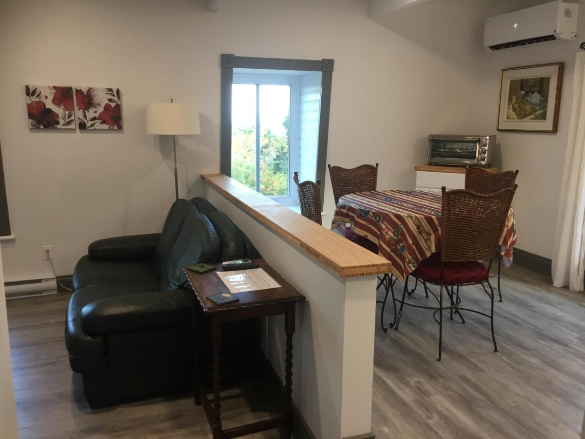 Petite Plaisance Appartements La Malbaie Extérieur photo